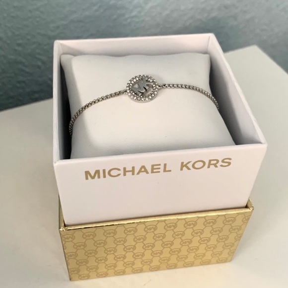 NWT authentic MK silver tone logo adjustable bracelet - Picture 3 of 6